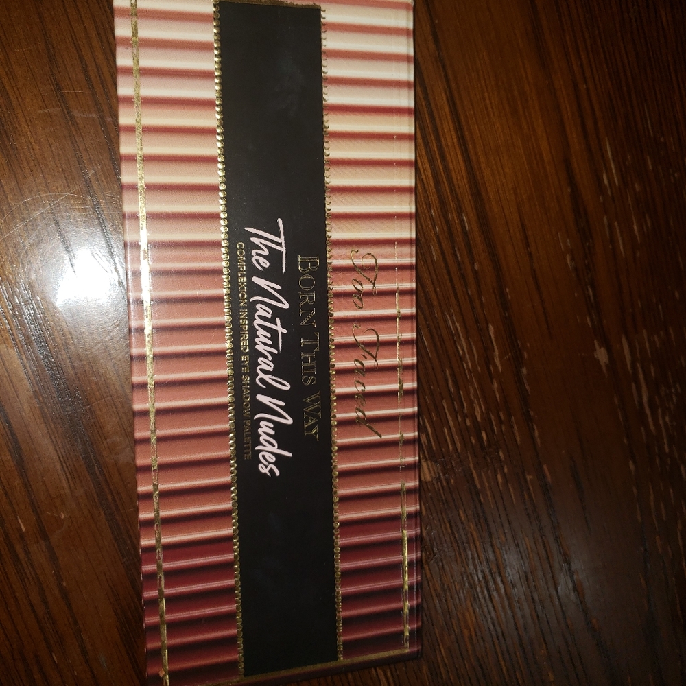 Born this way the natural nude palette